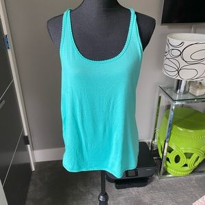 Lulu Lemon top